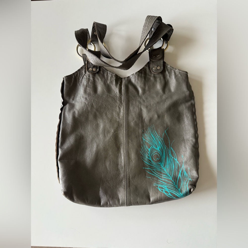 Stitch and Swash Peacock Bag gray